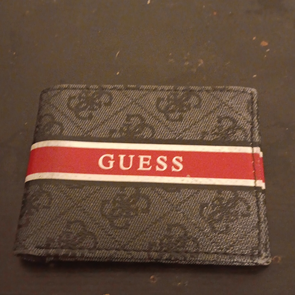 Guess wallet